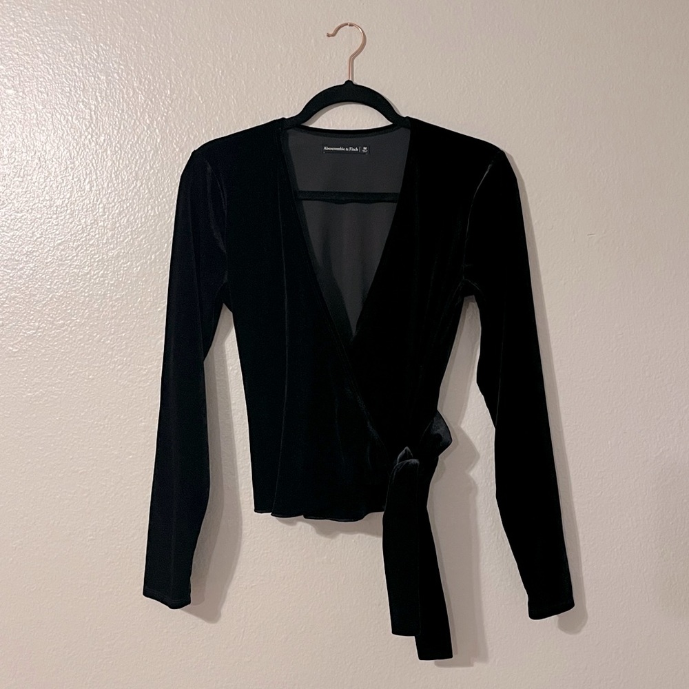 Abercrombie & Fitch Velvet Long Sleeve Wrap Top